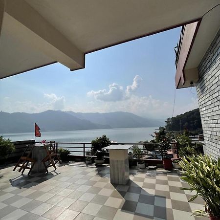Hotel October Inn โพคารา ภายนอก รูปภาพ