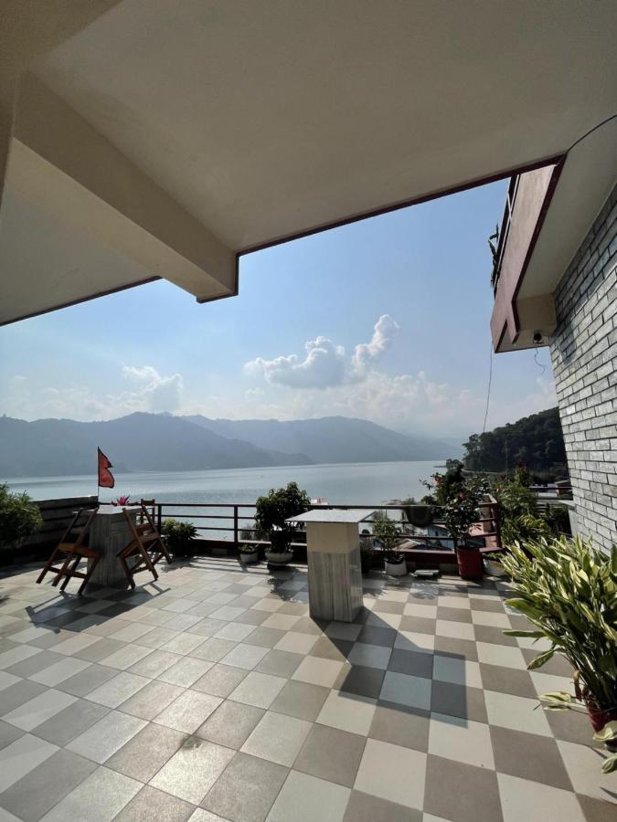 Hotel October Inn โพคารา ภายนอก รูปภาพ