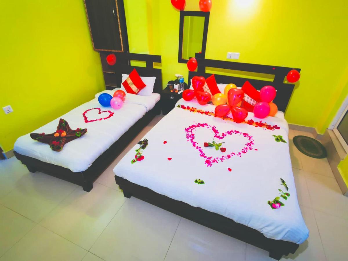 Hotel October Inn โพคารา ภายนอก รูปภาพ