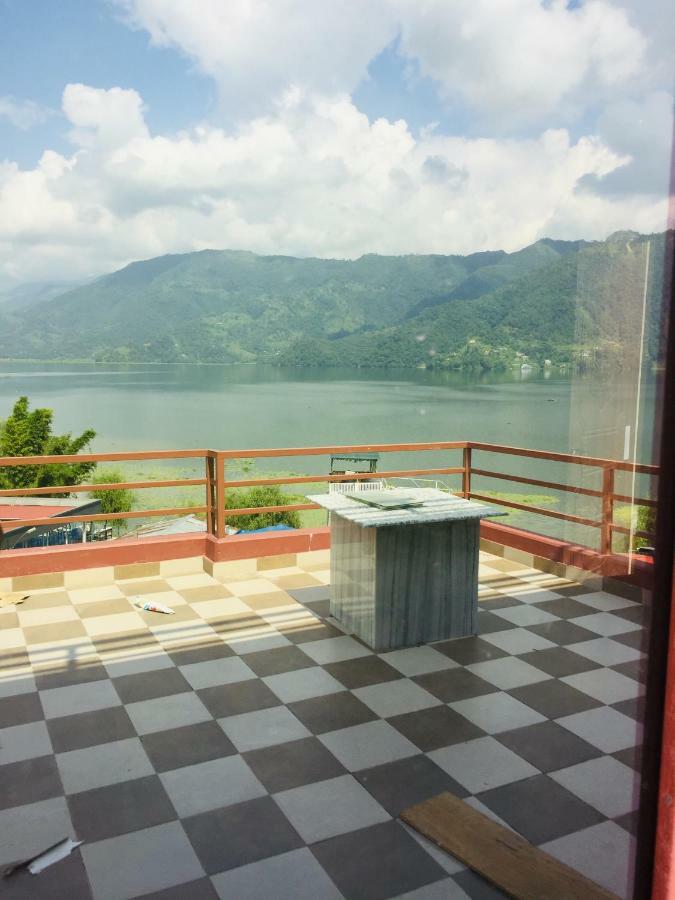 Hotel October Inn โพคารา ภายนอก รูปภาพ
