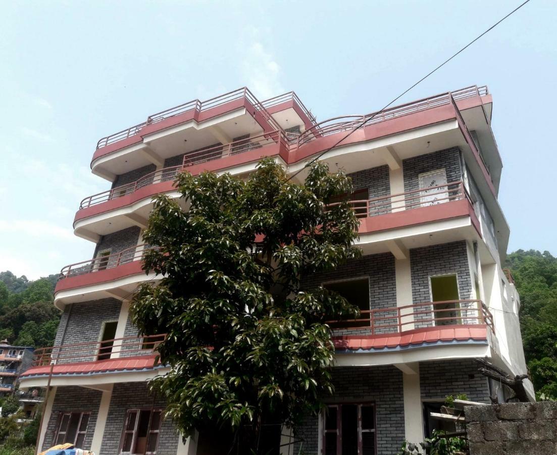 Hotel October Inn โพคารา ภายนอก รูปภาพ